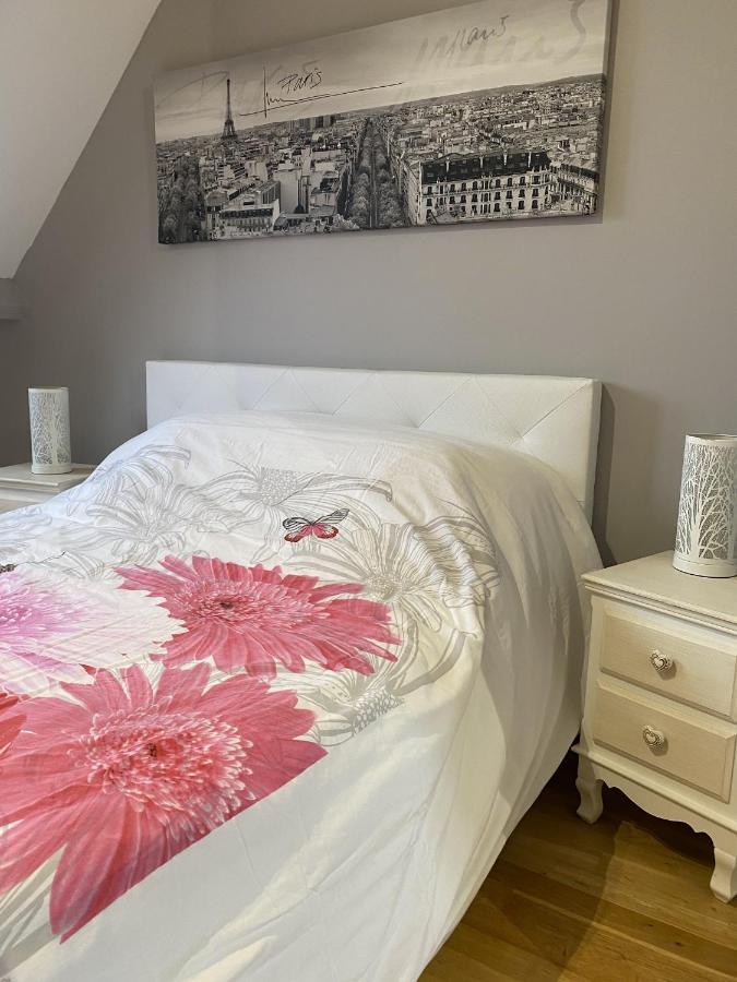 La Maison Du Bonheur Bed & Breakfast