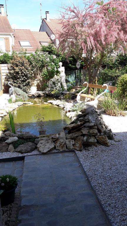 La Maison Du Bonheur Bed & Breakfast *