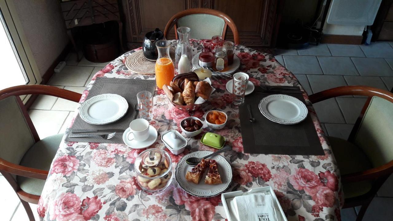 La Maison Du Bonheur Bed & Breakfast *